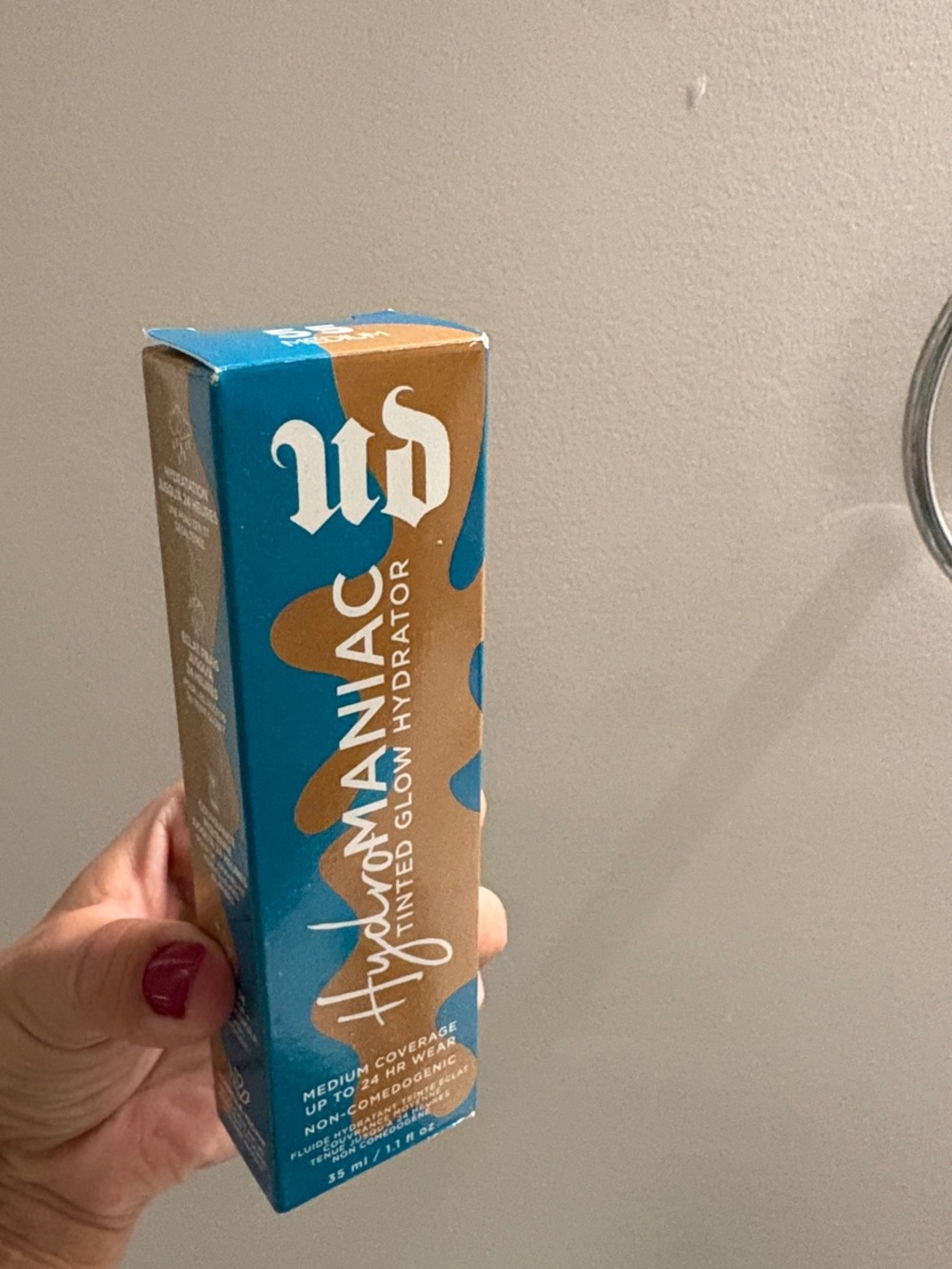 Urban Decay Hydromaniac Tinted Glow Hydrator — shade 55 medium
